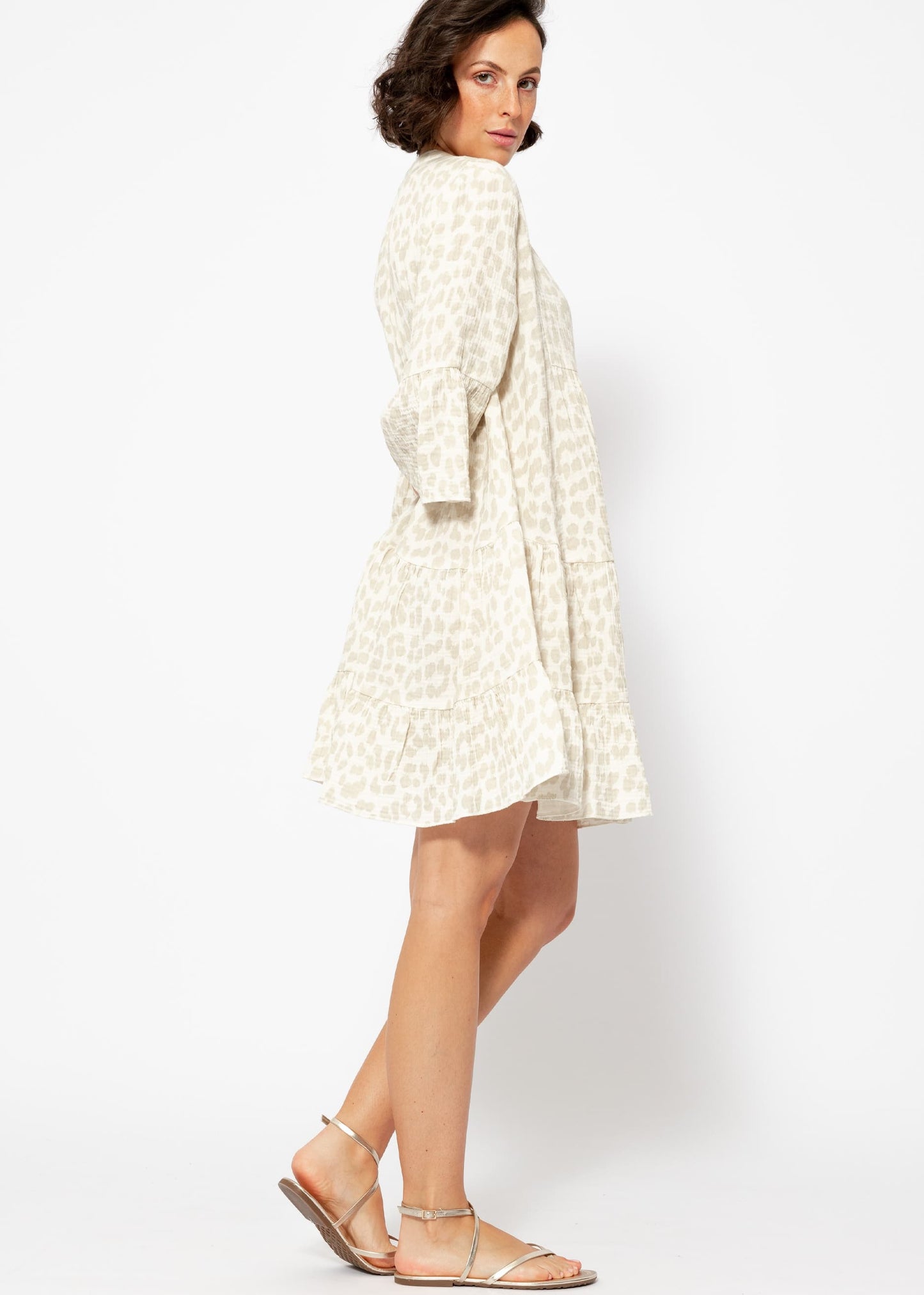 Robe Femme à Imprimé Léopard avec Col Montant, Décolleté en V et Manches 3/4 à Volants